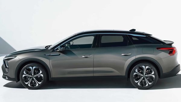 Citroën unveils New C5 Aircross Hybrid Concept SUV