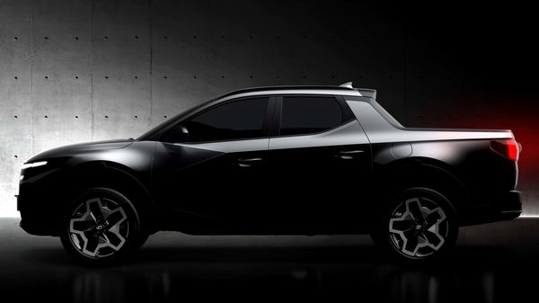 Hyundai Santa Cruz lifestyle pick up to make world premiere today