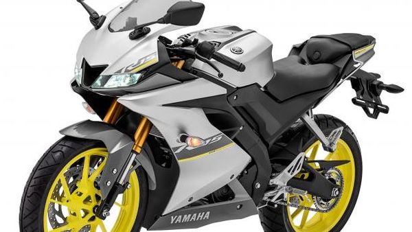 Yamaha Yzf R15 Gets A New Silver Grey Paint Scheme