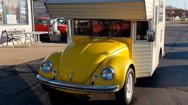 1969 Volkswagen Beetle Super Bugger Camper (Image: Mecum.com)