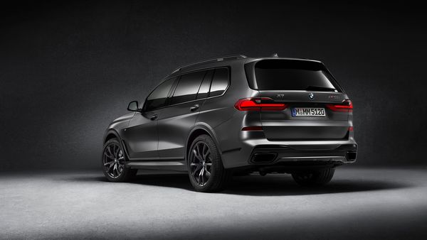 Only 500 BMW X7 M50d ‘Dark Shadow’ Edition SUVs will be sold across the world.