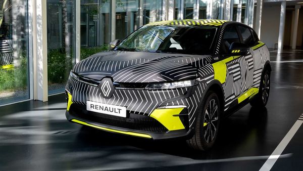 Meet new Renault Megane E-Tech electric hatchback. Five facts to know about  it