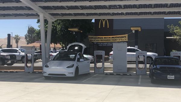 A Tesla charging station in California gets McDonald's delivery directly in  cars