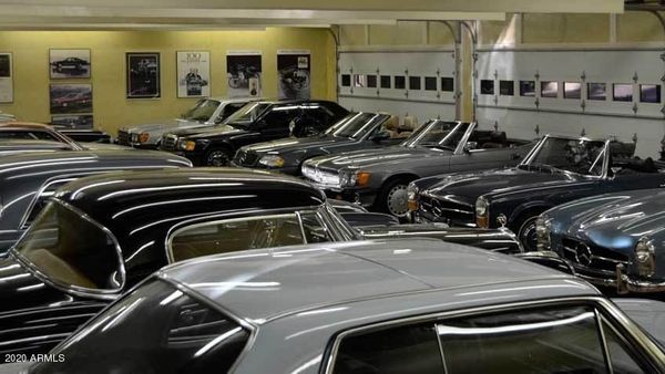 One of the listed pictures shows many classic Mercedes-Benz. One of the listed pictures shows many classic Mercedes-Benz.