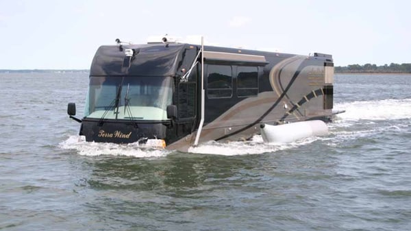 CAMI Terra Wind RV is capable of running on land and in water.