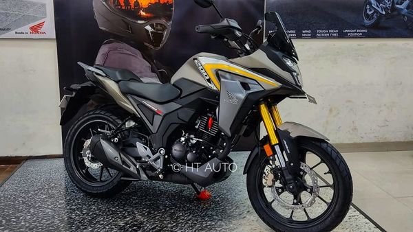 Honda is offering a 6-year warranty package (3 years standard + 3 years optional extended warranty) on CB200X.
