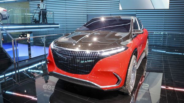 Mercedes store maybach electric