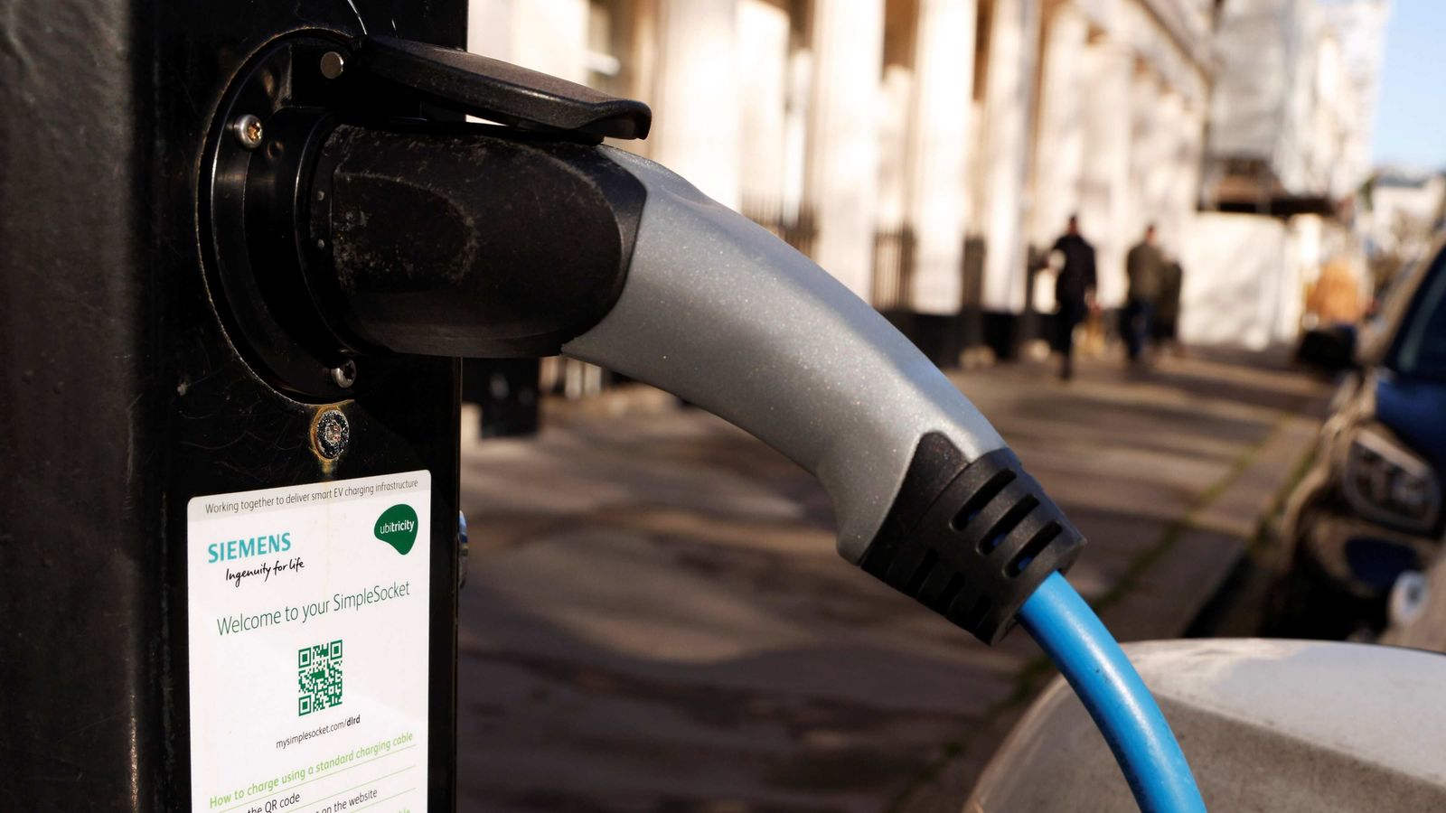 Chargemaster charging deals station cost