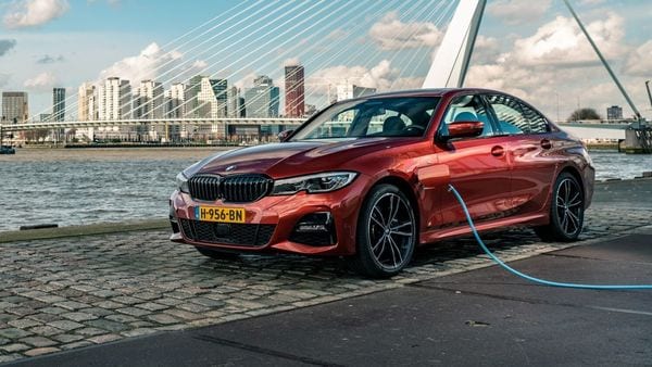 BMW plug-in hybrid customers have collected around 150 million points since the introduction of the first eDrive Zone in the summer of 2020,