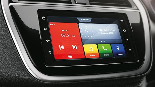 The Refined SUV comes with an innovative in-car entertainment system with a captivating touch screen display.