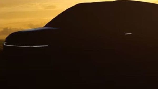 The silhouette of the upcoming Kia Carens.