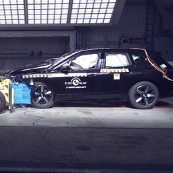 BMW iX scores five-star rating at Euro NCAP crash tests.