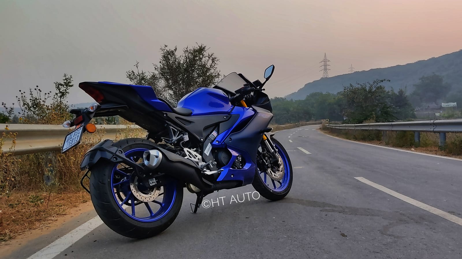 Yamaha r15 deals v4 2021 model