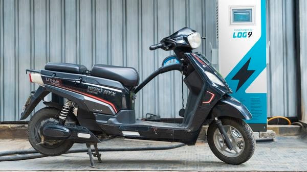 Hero best sale charger scooty