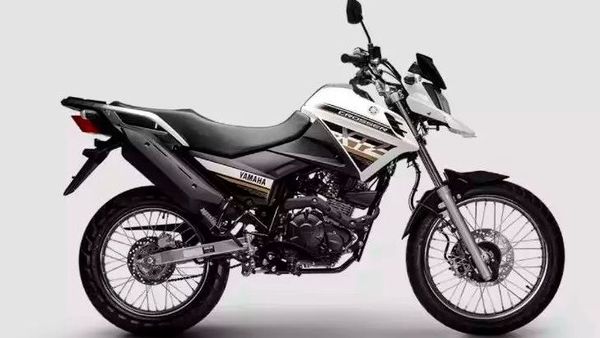 The new Yamaha Crosser carries forward its tall stance with minimalistic body panels.