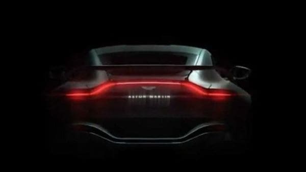 instans Ruin sandsynlighed Roaring machine: Aston Martin V12 Vantage revs engine, shows off rear  profile | HT Auto