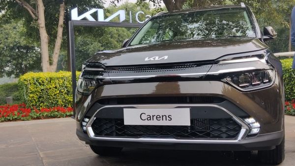Kia Carens is going to be the fourth product in India from the South Korean car brand after Seltos, Sonet and Carnival.