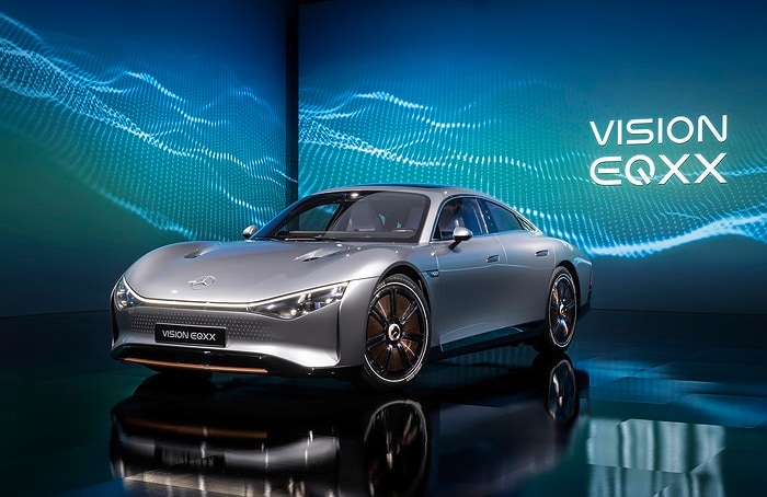 Mercedes-Benz claims this car can run up to 1,000 km on a single full charge, which is far superior to previous electric vehicles. Mercedes-Benz claims this car can run up to 1,000 km on a single full charge, which is far superior to previous electric vehicles.