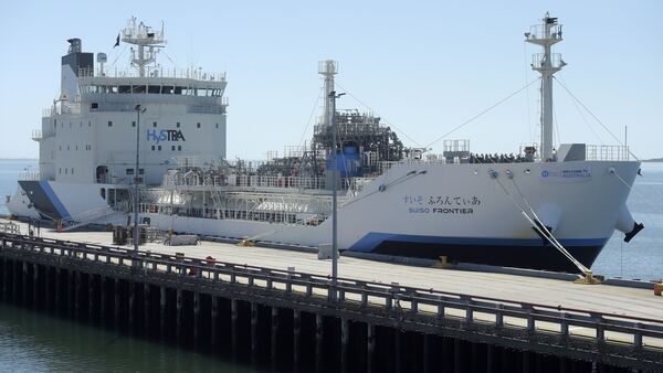 オーストラリアから日本に貨物を輸送する世界初の水素タンカー