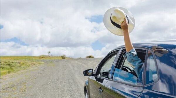 Long Distance Driving: The Ultimate Guide To Stay Safe (14 tips)