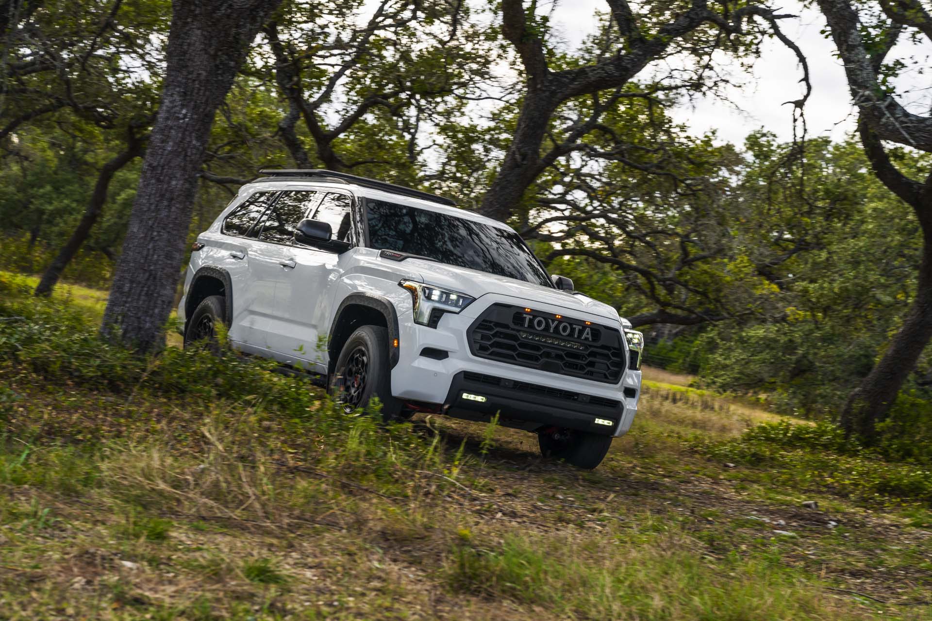 The new model comes based on the same body-on-frame platform as the 2022 Toyota Tundra and weighs close to 9,000 pounds (4082 kg), which is a 22% improvement over the prior model. The new model comes based on the same body-on-frame platform as the 2022 Toyota Tundra and weighs close to 9,000 pounds (4082 kg), which is a 22% improvement over the prior model.