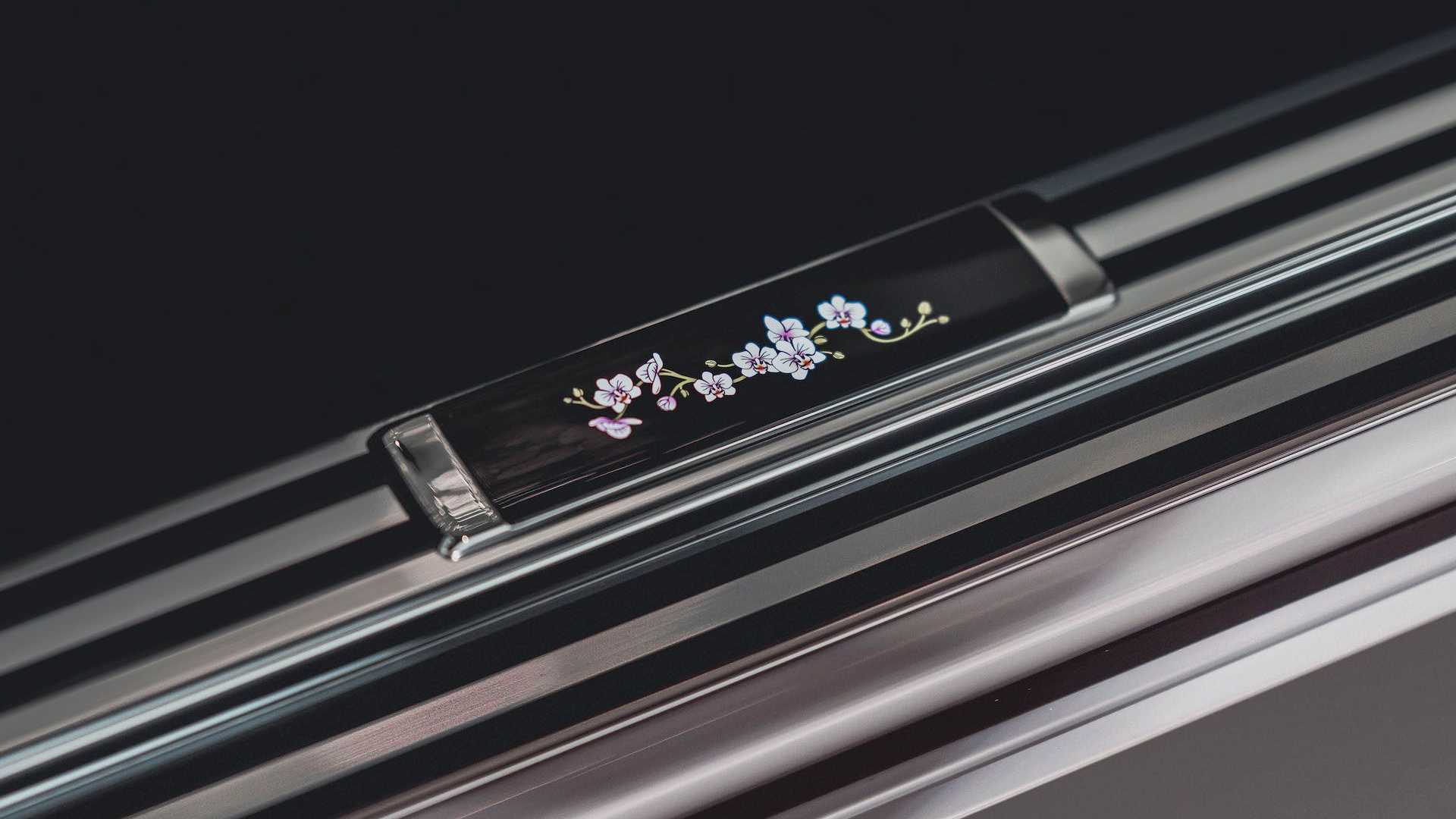 Rolls-Royce Phantom Orchid is the second bespoke model for Singapore from the Rolls-Royce, as the British luxury car marquee designed SG50 Bespoke Rolls-Royce Ghost before to celebrate the country's 50th anniversary. Rolls-Royce Phantom Orchid is the second bespoke model for Singapore from the Rolls-Royce, as the British luxury car marquee designed SG50 Bespoke Rolls-Royce Ghost before to celebrate the country's 50th anniversary.
