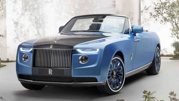 Rolls Royce aims to become an all-electric car brand in the next decade.