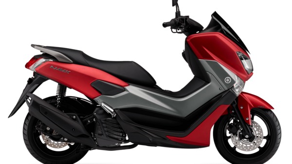 With the latest 2022 update, the Yamaha Nmax 155 has gained new colourways, but the rest of the scooter remains unchanged.