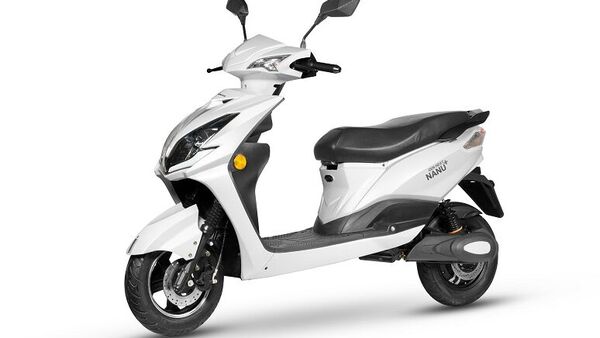 e battery scooty