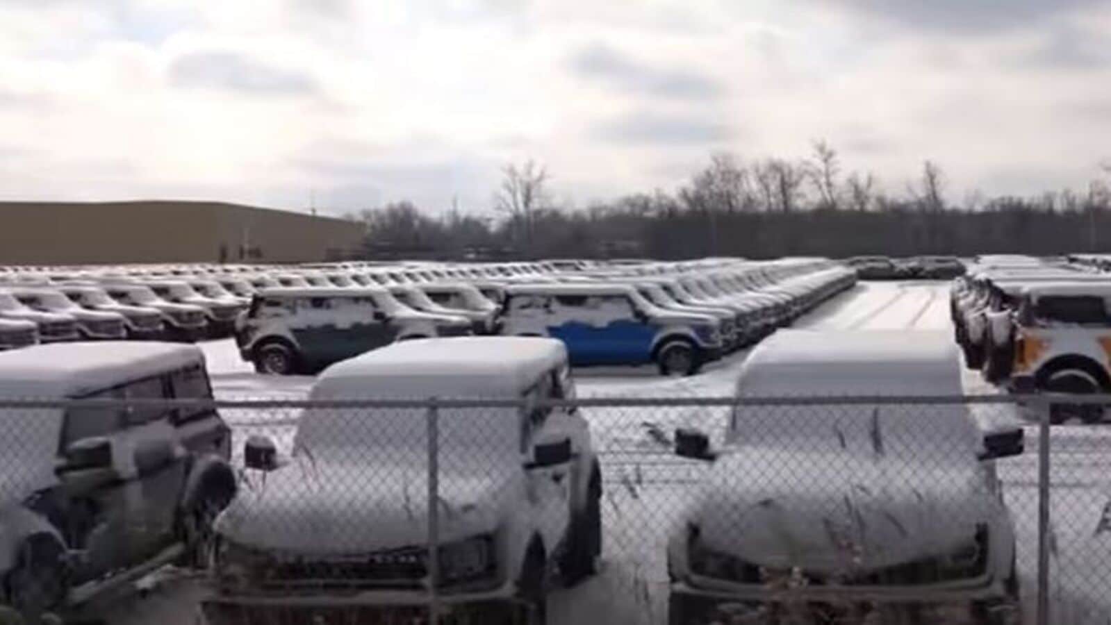 Ford Bronco ice mountain: 1000’s of SUVs wait in snow for chip set up