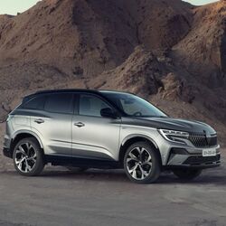 Renault has unveiled its new compact SUV Austral for global markets.