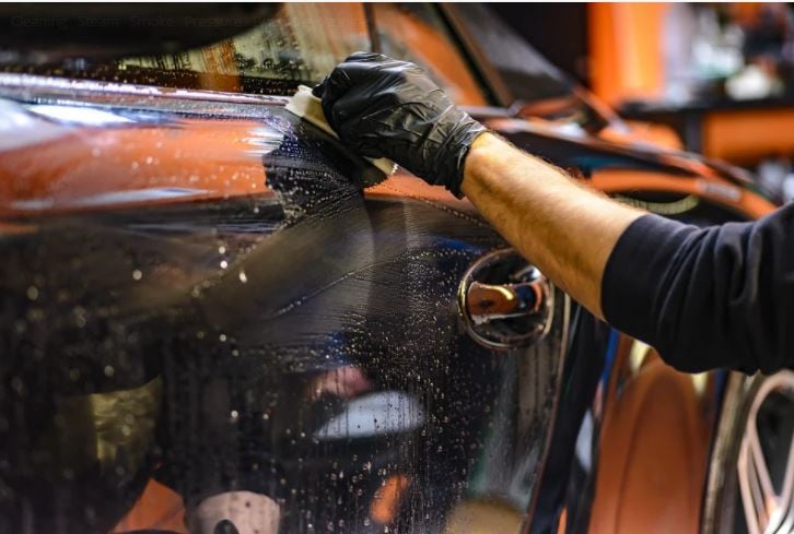 Is your vehicle losing its paint too quickly? Are you seeking solutions that enhance the longevity of your car's paint? Allow us to introduce our premium car nano ceramic coating.