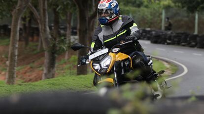 【良好品】 TVS_Raider_day_2_rider_shots_- トップス