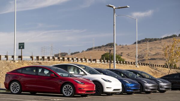 Photo of Tesla's electric cars at a dealership in the US.  (Bloomberg)