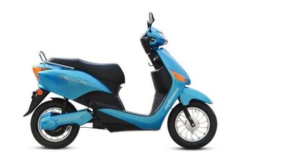 Optima plus scooty store price