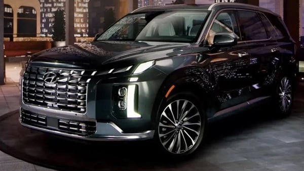 Hyundai Palisade facelift SUV, to be officially unveiled on April 13, leaked ahead of debut.