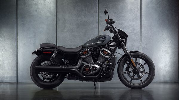 Harley-Davidson Nightster comes more as a roadster than a full-fledged cruiser like the Sportster S.