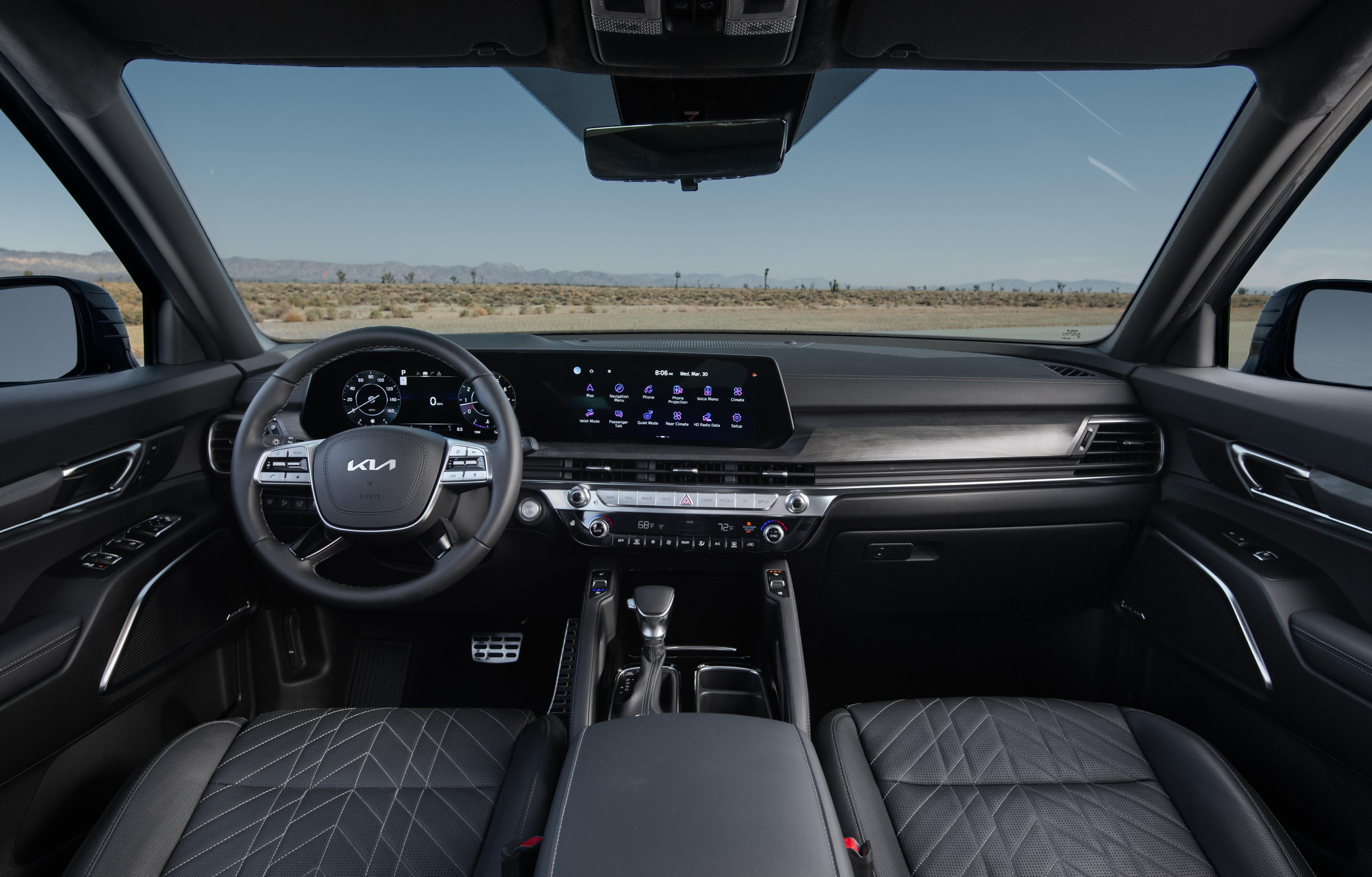 A look at the cabin layout of the latest Kia Telluride.