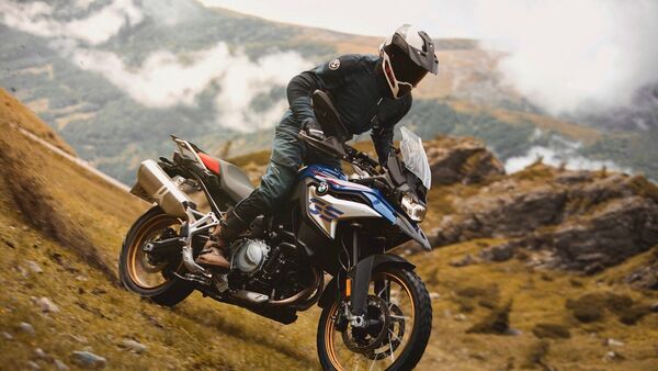 BMW F 850 GS gets hand-protector bars and black fixed fork tubes. 