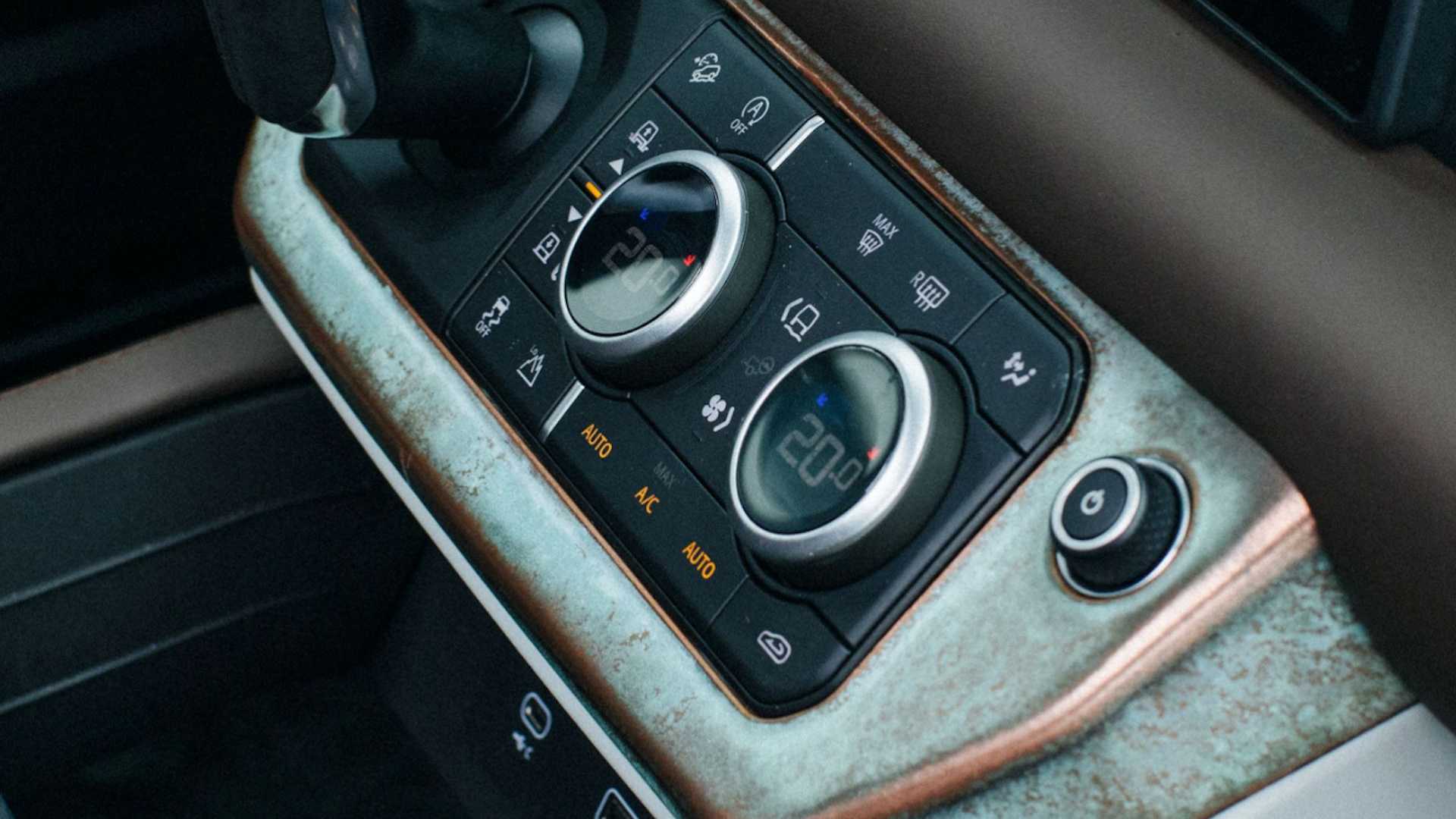 The Land Rover Defender Convertible gets copper accept inside the cabin that adds retro feel. The Land Rover Defender Convertible gets copper accept inside the cabin that adds retro feel.