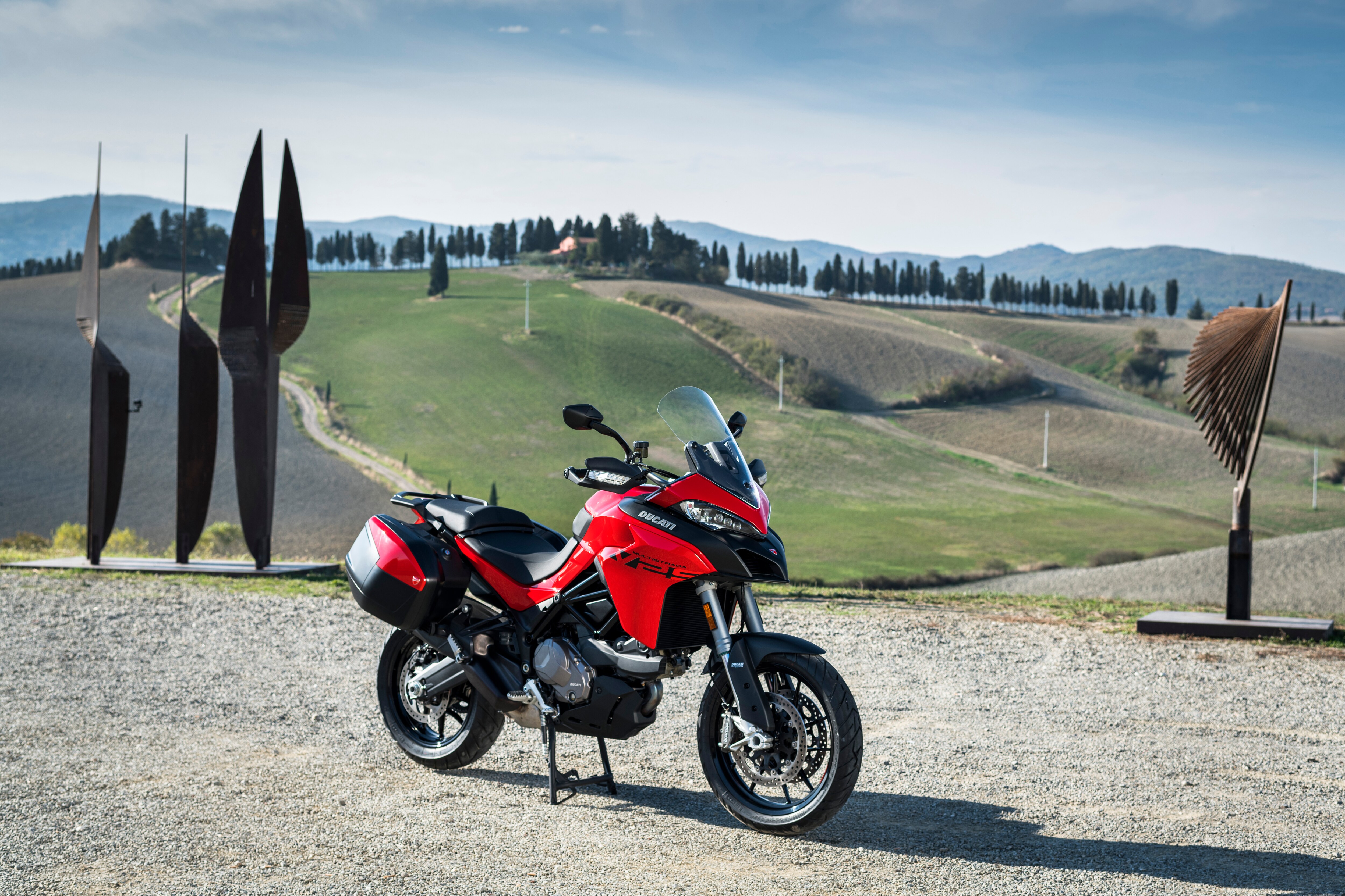 Ducati Multistrada V2 gets power from a 937 cc Testastretta engine that churns out 113 hp power at 9,000 rpm and 94 Nm torque at 6,750 rpm. Ducati Multistrada V2 gets power from a 937 cc Testastretta engine that churns out 113 hp power at 9,000 rpm and 94 Nm torque at 6,750 rpm.
