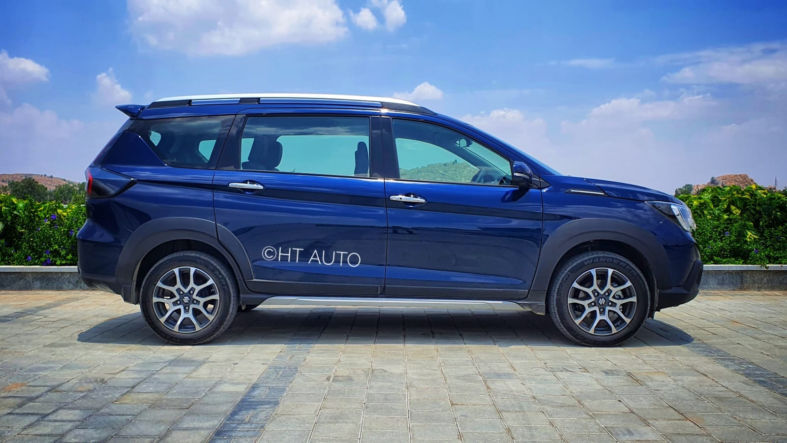 The new alloy design helps the XL6 have a smarter side profile.