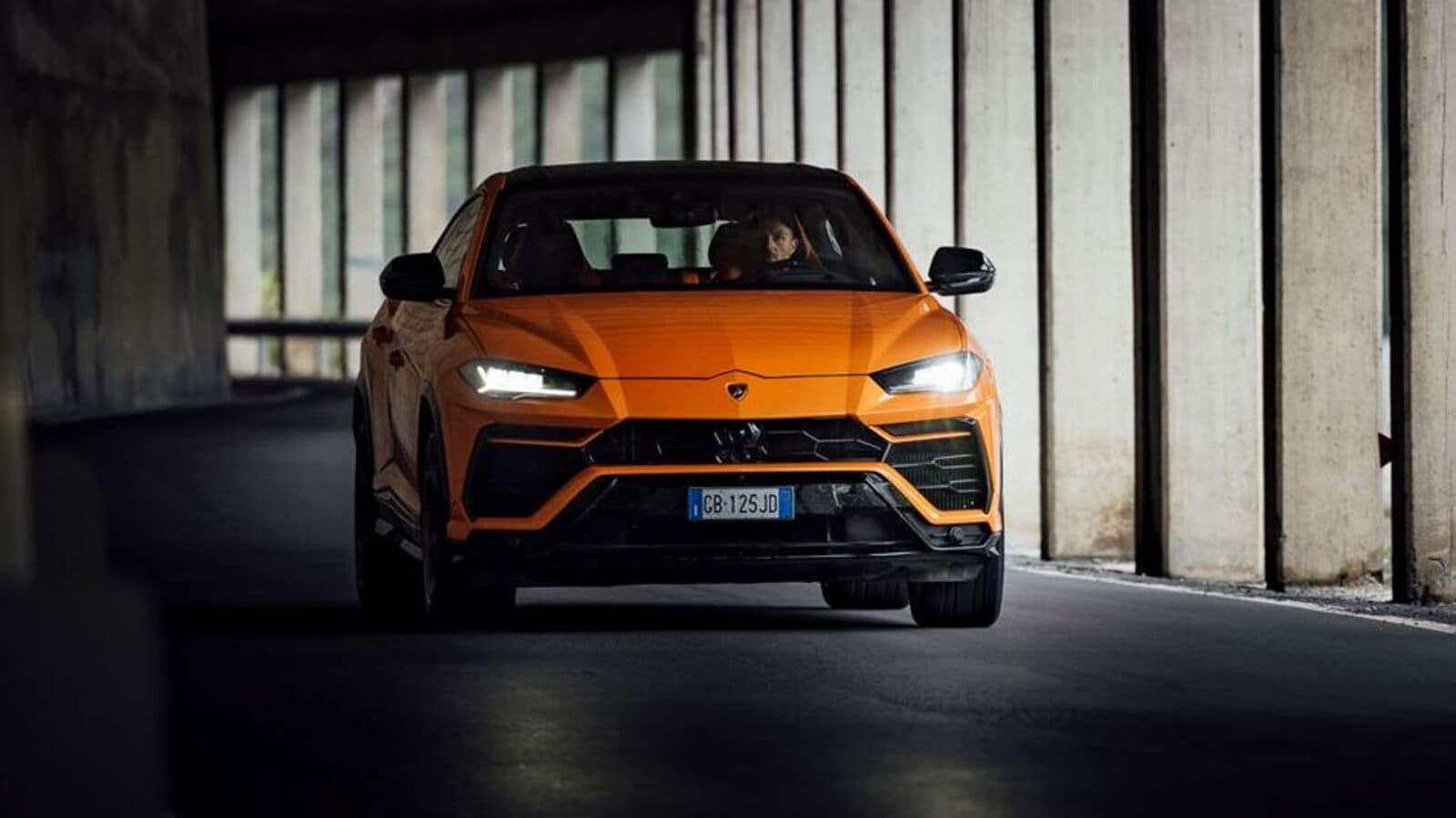 Lamborghini may bring electric version of Urus SUV: Report | Auto News