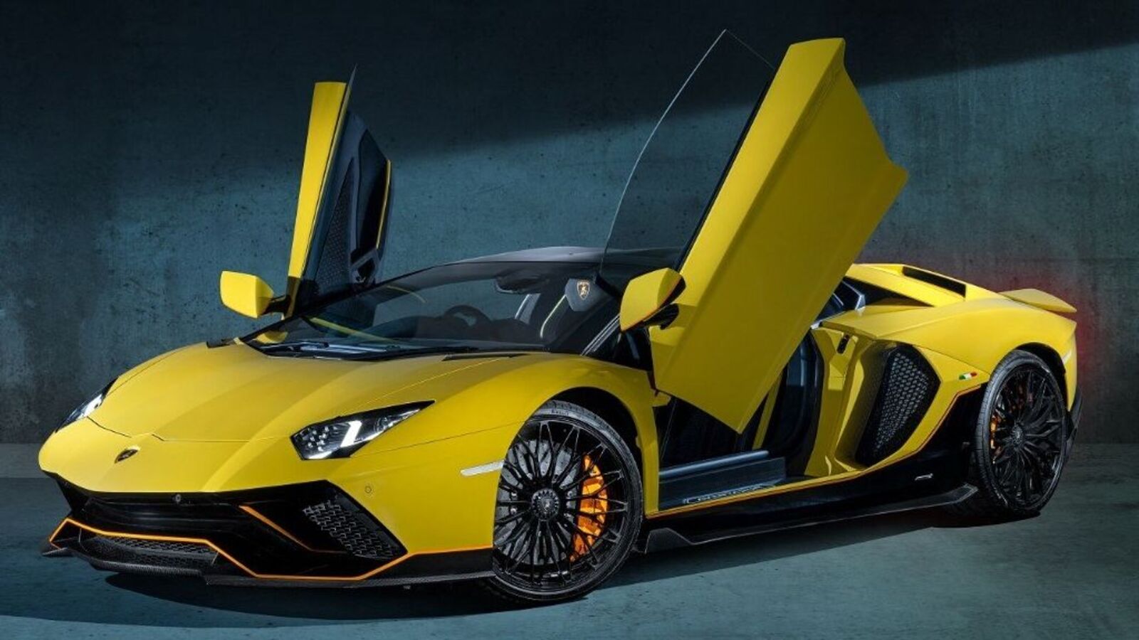 Lamborghini Aventador Price