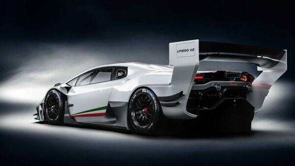 Zyrus Strada LP1200 street-legal race car is based on the original DNA of Lamborghini Huracán Evo.