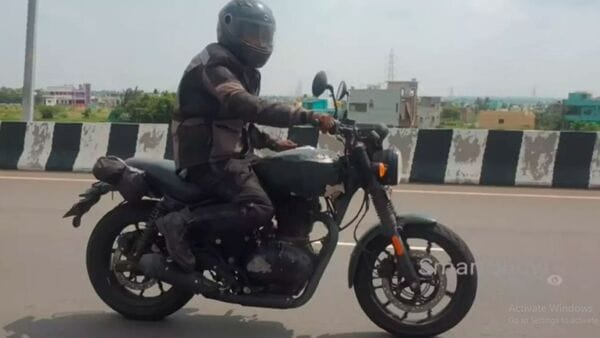 Royal Enfield Hunter 350 will be based on the same engine and platform as the Meteor 350. (YouTube/Smartshow)