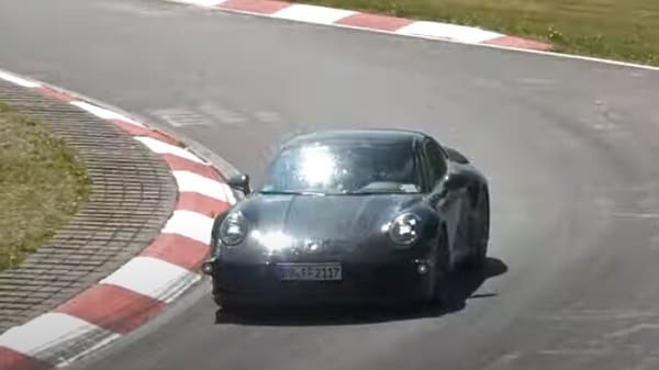 Porsche 911 Hybrid is expected to deliver the high performance expected from any Porsche. (Image: Youtube/Automotive Mike)