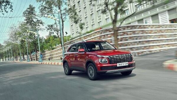 20222 Hyundai Venue has been officially launched in the Indian car market with the promise of finding more takers than before. First launched in 2019, the Venue from Hyundai has been a power player in the lucrative sub-compact SUV space since.