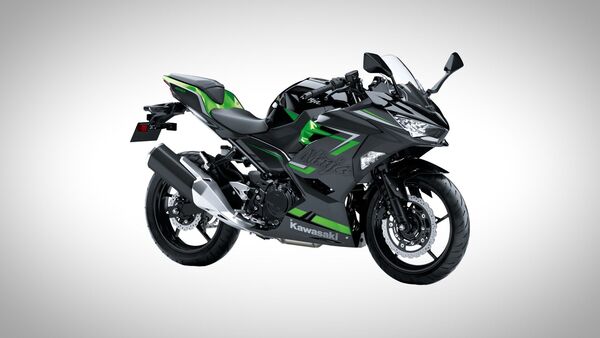 Kawasaki ninja 2025 bike price