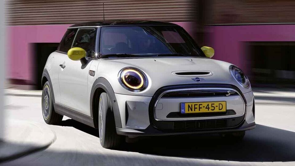 Mini Cooper SE EV bookings reopen, only 40 units available | HT Auto